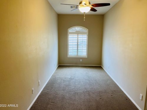 32016 23rd Ave, Phoenix AZ  85085-7050 exterior