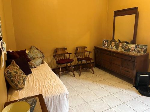 98 Hawkins St, Providence RI 02908-1713 exterior