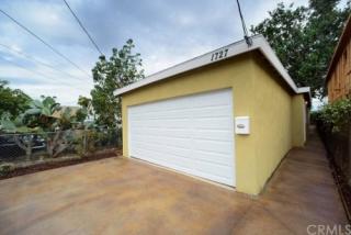 1727 65th St, Los Angeles, CA 90001-2107