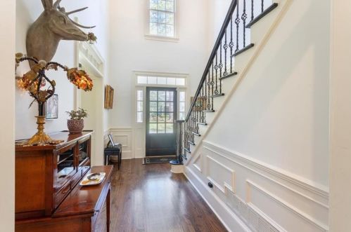 1322 Battleview Dr, Atlanta, GA 30327-1412