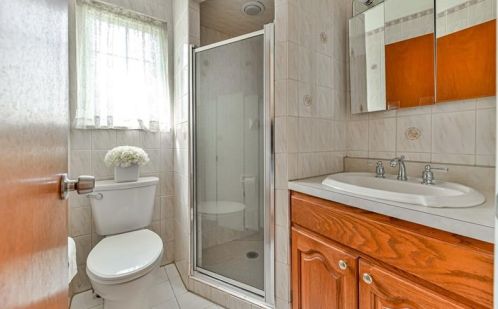 461 Olive St, Pittsburgh PA 15237-4886 exterior