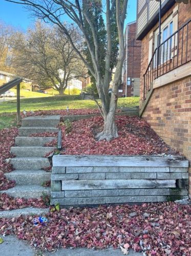 239 Jacob Dr, Pittsburgh PA  15235-1723 exterior