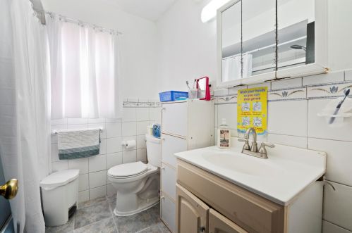 523 St, Union City NJ 07087-2683 exterior