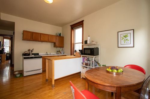 2621 Augusta Blvd, Chicago IL 60651-2603 exterior