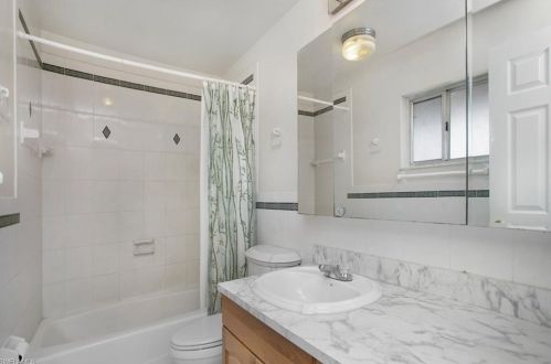 3561 8 Ave, Naples FL 34102-6803 exterior