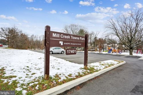 7641 Miller Fall Rd, Rockville MD 20855-1165 exterior