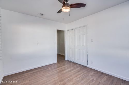 823 Arizona Ave, Tucson AZ  85705-7733 exterior