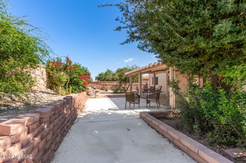 802 Belltower Dr, Green Valley AZ 85614-3268 exterior