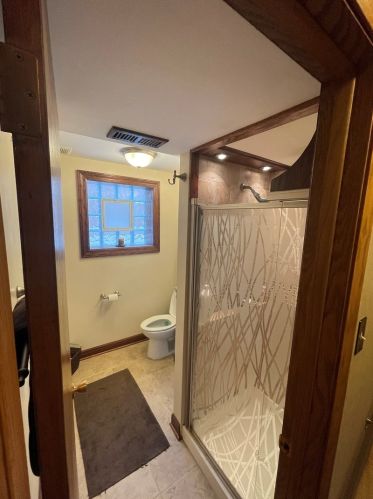 10628 Christiana Ave, Chicago IL 60655-2516 exterior