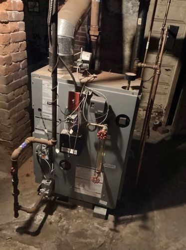 49 Palmer Ave, Springfield MA 01108-1009 exterior