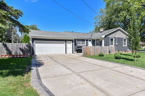 8601 52nd St, Milwaukee, WI 53223-3050