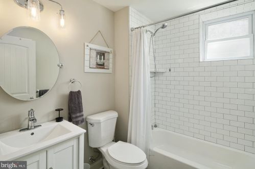 1306 Carlisle St, Philadelphia PA 19132-4505 exterior