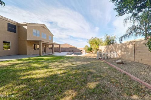 2602 Cavalry Dr, Phoenix AZ 85086-6616 exterior