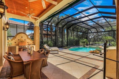 15715 Villoresi Way, Naples FL 34110-2715 exterior