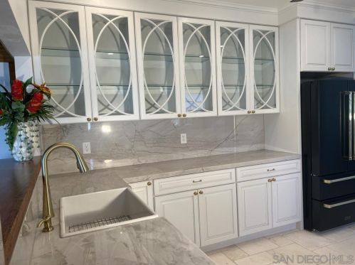 936 Adella Ave, San Diego CA  92118-2621 exterior