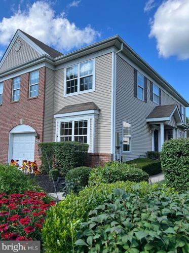 297 Fountayne Ln, Trenton, NJ 08648-2681