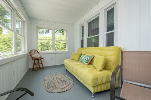 6 Davis Way, Worcester MA 01604-1314 exterior