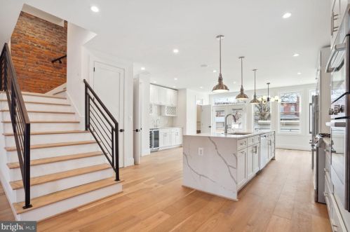 3912 New Hampshire Ave, Washington DC  20011-7917 exterior