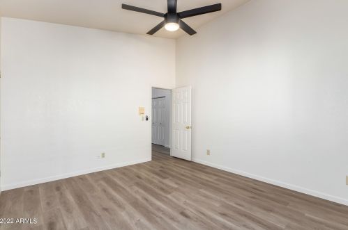 13008 3 St, Phoenix AZ 85022-5210 exterior