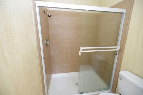 3987 Sterling Oaks Dr, Turlock CA 95382-8802 exterior