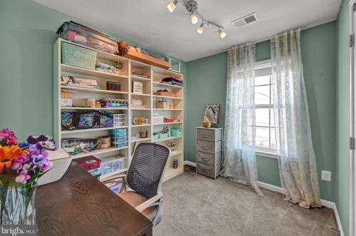 834 Blossom Dr, Hanover PA  17331-2073 exterior