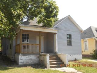 818 Scott St, Springfield MO  65802-4007 exterior