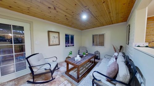 9401 Deer Trl Cir, Tucson AZ 85710-8034 exterior