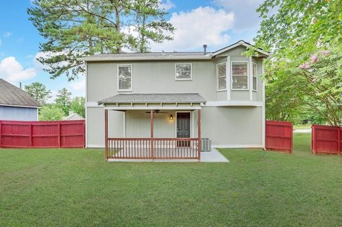 5410 Forest Downs Cir, Atlanta GA  30349-2488 exterior