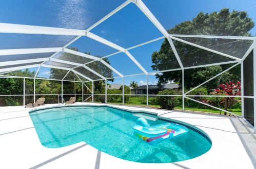 2251 Mcmaster St, Fort Pierce FL  34952-6845 exterior