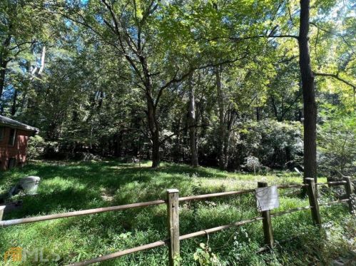 3150 Humphries Dr, Atlanta GA 30354-2472 exterior