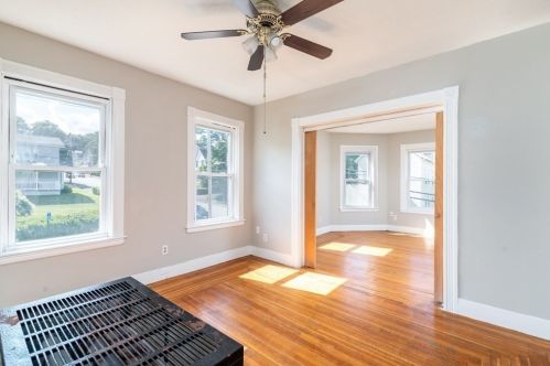 21 Whipple St, Worcester MA 01607-1339 exterior