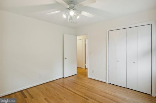 218 Forest Ave, Rockville MD 20850-1820 exterior