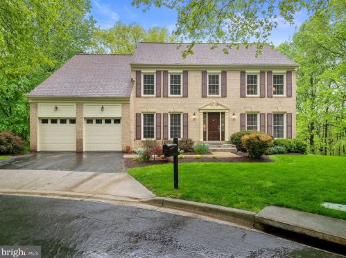 10 Hutchinson Ct, Silver Spring, MD 20906-5923