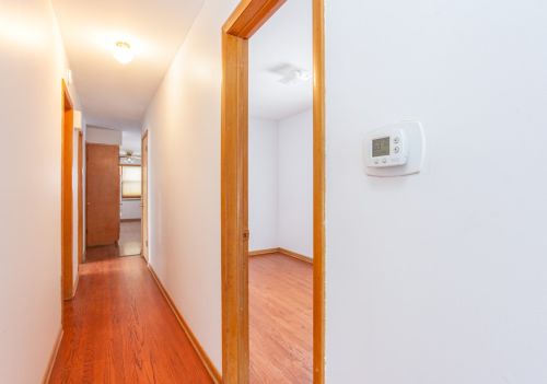 4716 Kennicott Ave, Chicago IL 60630-4322 exterior