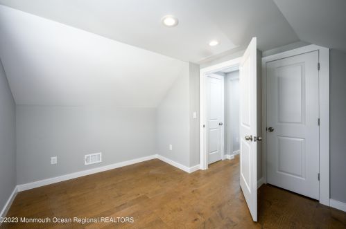 35 Buttonwood Pl, Hazlet NJ  07730-2173 exterior