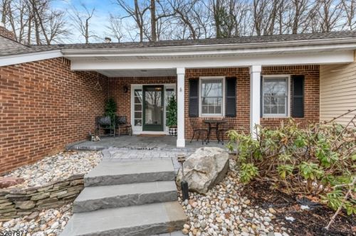 14 Sandpiper Dr, Hackettstown, NJ 07840-3036