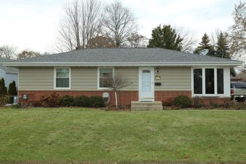 7206 Wedgewood Dr, Milwaukee WI  53220-1132 exterior