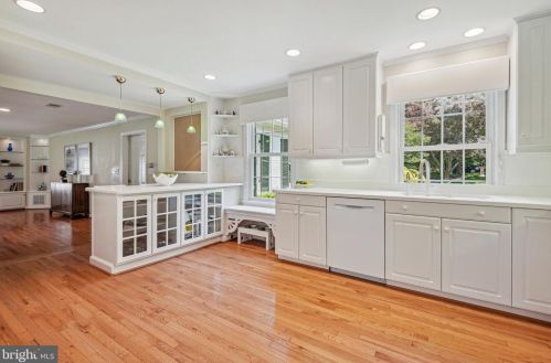 11008 Stanmore Dr, Rockville MD exterior