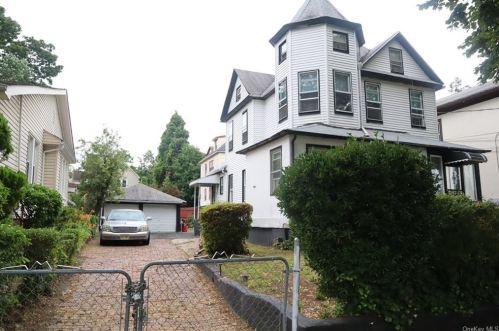 98 Beekman Ave, Mount Vernon, NY 10553-1576