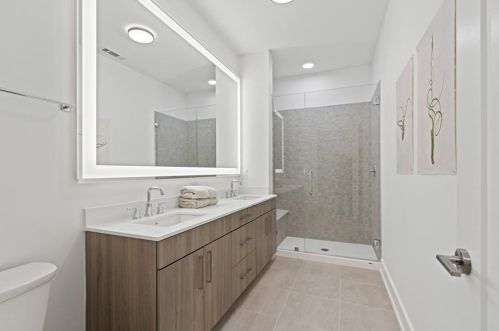 775 Juniper St, Atlanta GA  30308-1310 exterior