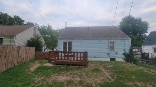 2105 Wismer Ave, Saint Louis MO 63114-2540 exterior