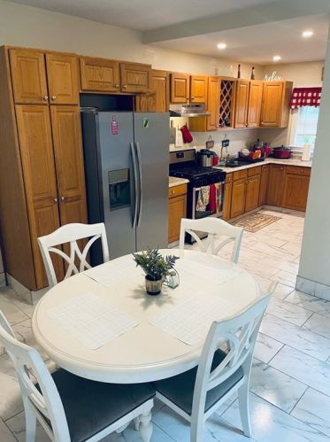 359 Carrington Ave, Woonsocket RI  02895-4622 exterior