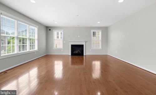 13221 Moonlight Trail Ct, Silver Spring MD 20906-6703 exterior