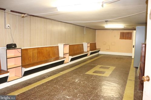 727 Chestnut St, Limerick PA 19468-2117 exterior