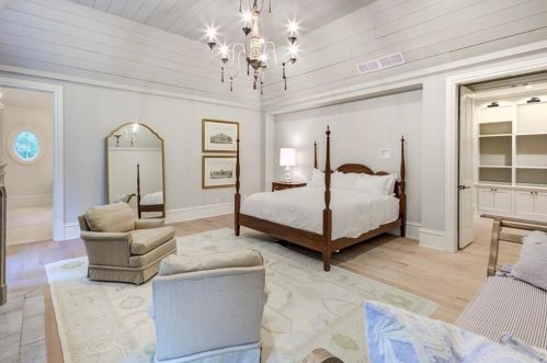 4200 Glengary Dr, Atlanta GA  30342-3508 exterior