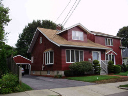 24 Carl St, Newton, MA 02461-1906