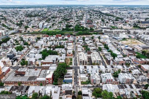 2570 Emerald St, Philadelphia PA 19134-2010 exterior