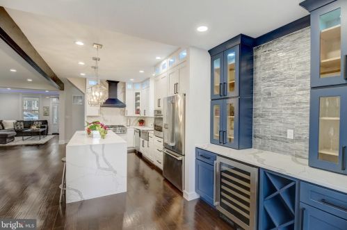 2911 17th St, Washington DC  20018-1825 exterior