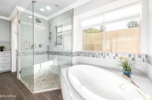 17002 32 Way, Phoenix AZ 85018-3973 exterior