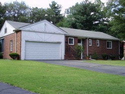 51 Bencliffe Cir, Newton, MA 02466-1101